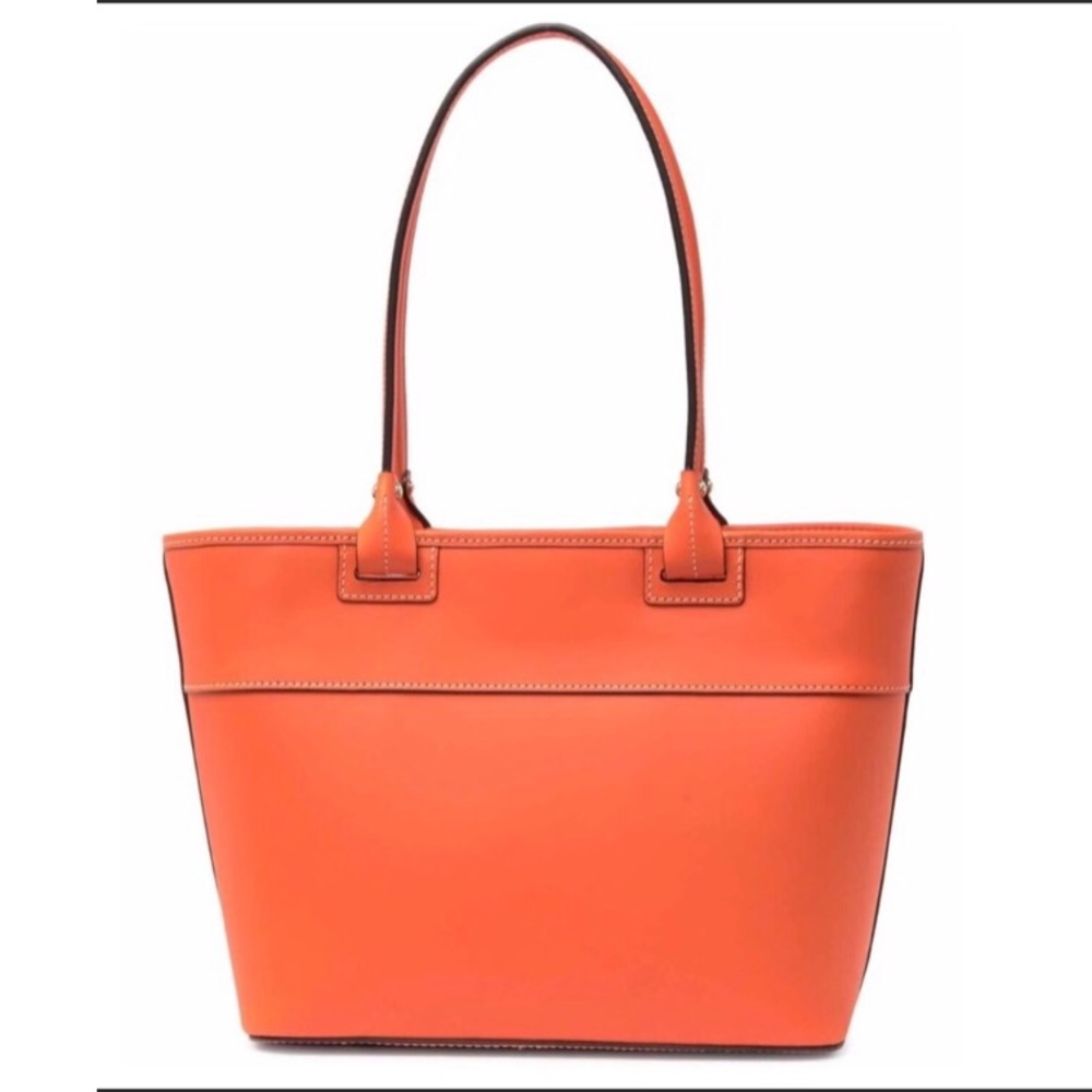 🚫SOLD🚫 Dooney & Bourke Beacon Leather Zip Tote - Picture 2 of 7